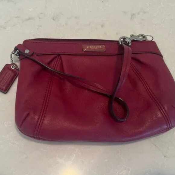 Red Coach Pleated Leather Wrislet y2k vintage EUC - Picture 4 of 4